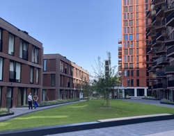 Plesman Plaza Vanuit Binnentuin Met Rechts Rest Van Ottho